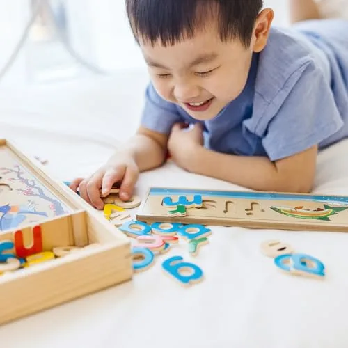 Melissa & Doug ▫️ Brinquedo educativo de madeira para aprender inglês, brinquedo Montessori, brinquedo para soletrar em inglês, presente para meninos e meninas de 3, 4, 5, 6, 7 e 8 anos 2