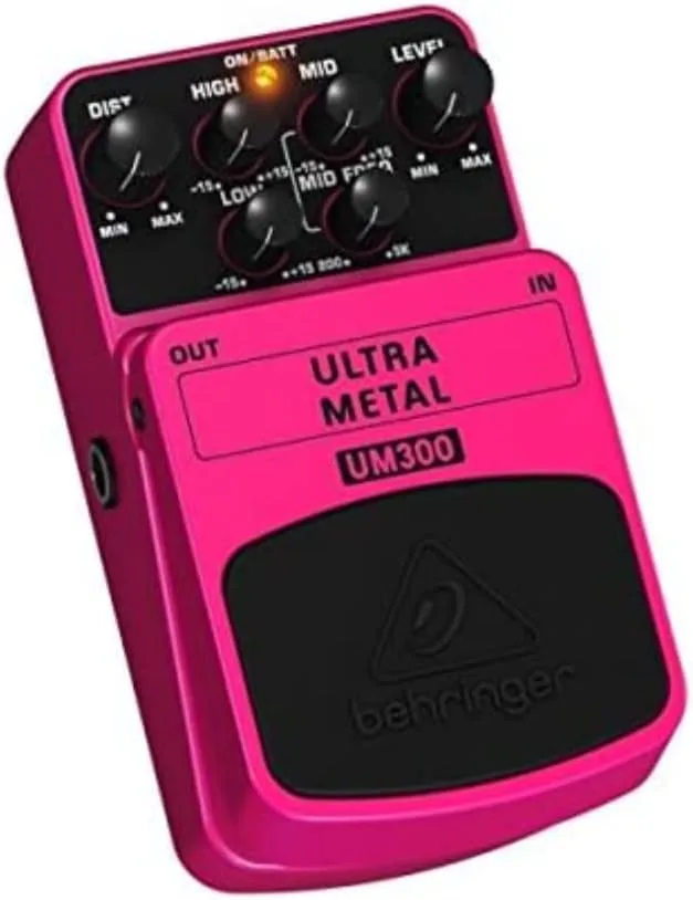 Behringer ▫️ UM300 - Pedal de distorção para guitarra
