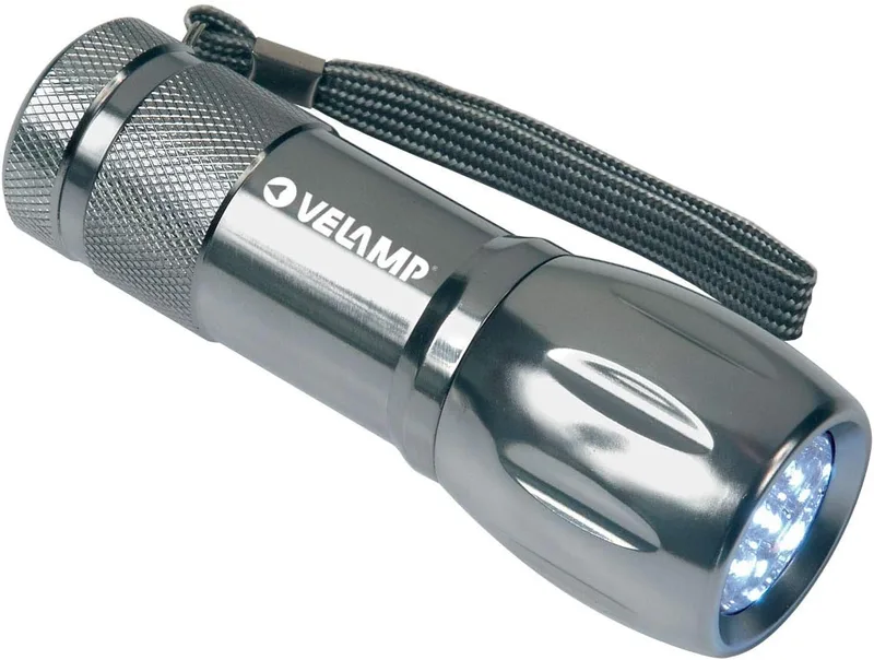 Velamp ▫️ Lanterna IN240 ADventure 9 LED com stuChe