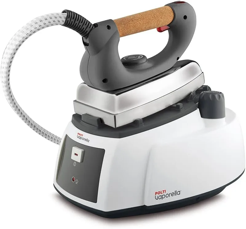 Polti ▫️ Vaporella 505 Pro, Centro de Engomagem a Vapor com Caldeira e Tampa de Segurança, Pressão Máx. 3,5 bar, Potência 1750 W, Reservatório de 0,9 L, Pega de Cortiça Respirável, Branco e Cinzento