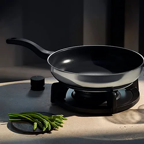 WMF ▫️ Devil - Frigideira antiaderente de 28 cm, frigideira em aço inoxidável com revestimento antiaderente, adequada para todos os tipos de fogões, incluindo os de indução, cor preta 2