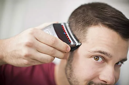 Remington ▫️ Máquina de cortar cabelo para homem com lâminas auto-afiáveis em aço inoxidável, tecnologia Curve-cut para utilização por conta própria, 0,5-15 mm, QuickCut com 9 pentes, cabo/bateria, lítio, estojo HC4250 2
