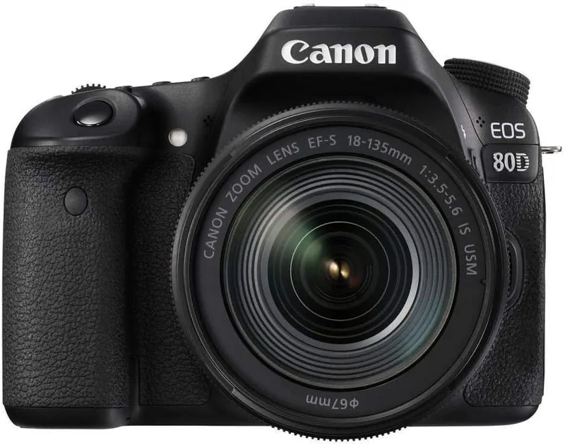 Canon ▫️ EOS 80D - Câmara réflex digital de 24,2 MP (ecrã tátil de 3", vídeo Full HD, focagem automática, Wi-Fi, objetivo EF 18 - 135 mm f/3,5 - 5,6 IS (versão importada))
