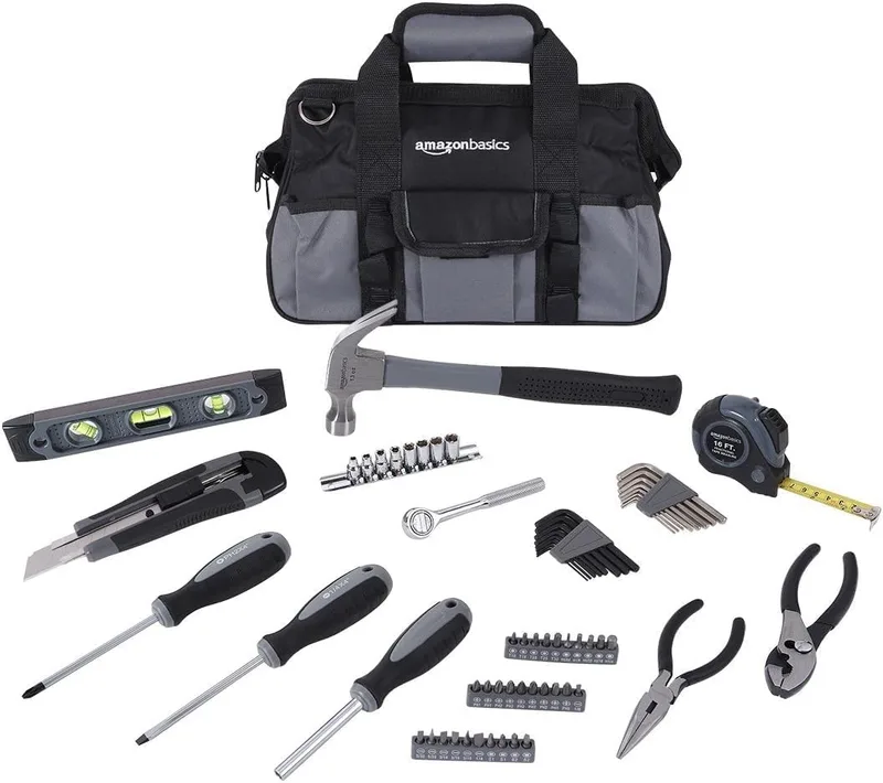 Amazon Basics ▫️ Conjunto de ferramentas básicas para reparações domésticas, 65 peças, com bolsa, prateado, preto
