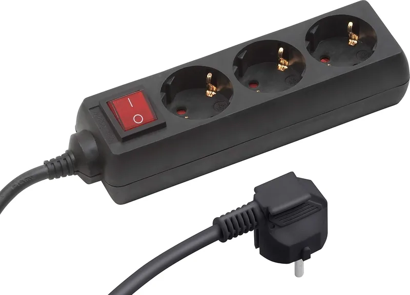 Meister ▫️ Extensão com 3 tomadas, 1,4 m, preta, com interruptor, IP20, 7430120
