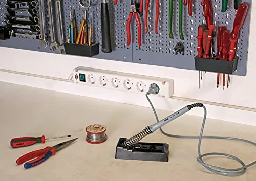 Brennenstuhl ▫️ Bremounta - régua de tomadas com 4 tomadas para instalação e fixação (cabo de 1,5 m, montável, com interruptor) Branco 4