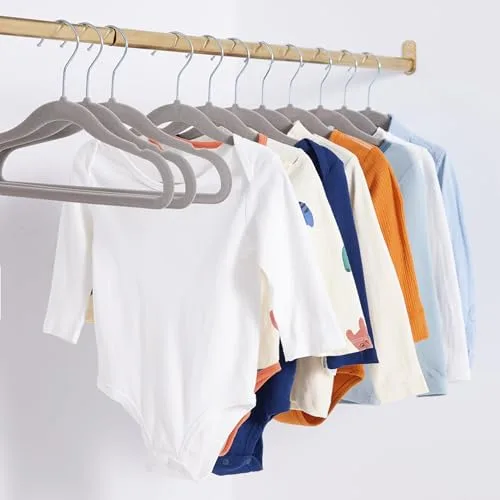 Amazon Basics ▫️ Cabides de veludo antiderrapantes para crianças e bebés, 29,46 cm, embalagem de 50, cinzento 5