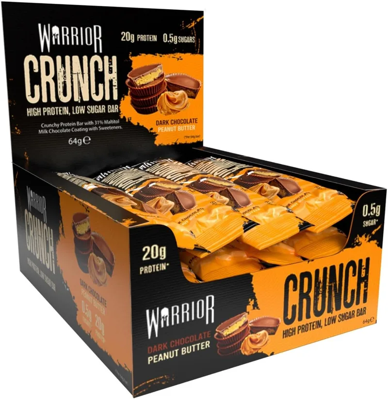 Warrior ▫️ Barras ricas em proteínas Crunch 20 g - Barras com baixo teor de açúcar/hidratos de carbono - Embalagem de 12 x 64 g - A consumir ao pequeno-almoço, após o treino (chocolate preto e amendoim) | 12 barras, 20 g de proteína, com baixo teor de açúcar, snack proteico