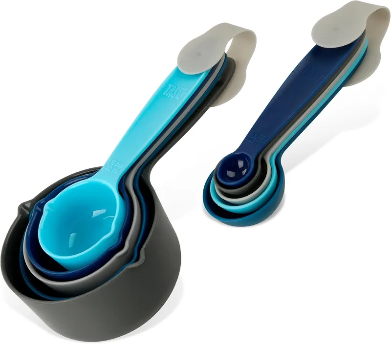 Tasty ▫️ Conjunto de colheres medidoras 10 peças de tamanhos diferentes, adequadas para a máquina de lavar louça, nas cores azul claro, azul escuro e cinzento, empilháveis para poupar espaço