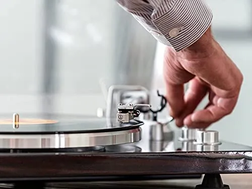 Lenco ▫️ LBT-188 Gira-discos Bluetooth - compatível com saídas RCA e USB - 2 velocidades: 33 RPM e 45 RPM - pré-amplificador - estrutura em MDF - transmissão por correia - nogueira 2