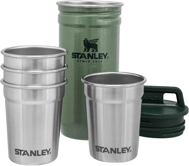 STANLEY ▫️ Conjunto de copos de shot 1913 Adventure Nesting 0.59ML - Copos de shot em aço inoxidável sem BPA - Fáceis de guardar, encaixam uns nos outros - Podem ser lavados na máquina de lavar loiça - Verde Hammertone
