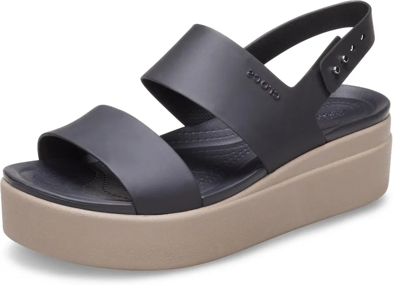Crocs ▫️ Sandálias Brooklyn Low Wedge para mulher