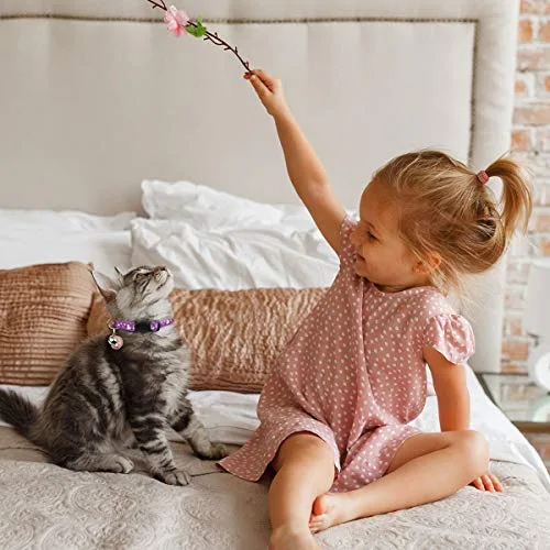 Baeuppit ▫️ 2 coleiras para gatos com luas e sinos, estrelas; coleira ajustável e segura para gatinhos com um pendente que brilha no escuro (preto e roxo) 3