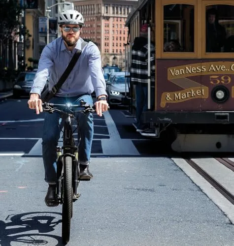 ABUS ▫️ Capacete urbano Pedelec 2.0 - Capacete de bicicleta com luz traseira e proteção contra a chuva - Para o trânsito urbano - Para homem e mulher 5