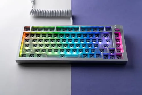 GLORIOUS ▫️ Cabo Espiral Premium Trançado para Teclados USB-C (Stealth) | Revestimento duplo altamente resistente, conector metálico tipo «aviador» de cinco pinos, formato anti-emaranhamento paralelo à secretária, para um ambiente organizado 7
