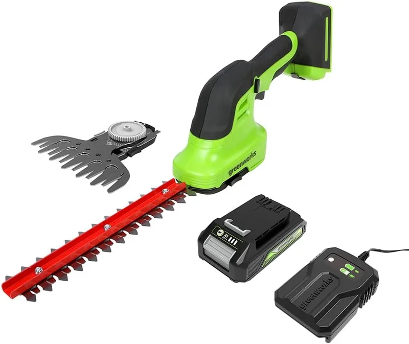 Greenworks ▫️ Aparador de sebes G24SHTK2 2/1 com bateria de 24V e carregador - Lâmina para sebes de 20cm corta caules e ramos até 8mm, 2800 spm - Lâmina para relva de 15cm com 3 anos de garantia