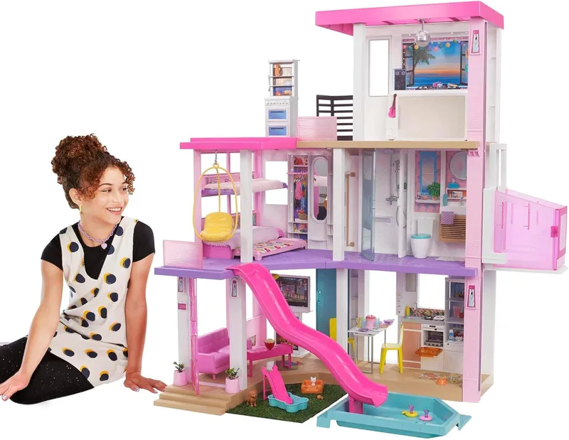 Casa de bonecas Barbie Dreamhouse - com piscina, escorrega e elevador - Luzes e som - 75+ peças - 104 x 109 cm - Prenda para crianças dos 3 aos 7 anos, GRG93
