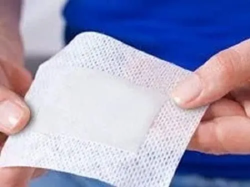 Hansaplast ▫️ Pensos Sensitive XL, pensos para a proteção de feridas de tamanho médio a grande, pensos hipoalergénicos e esterilizados, sem látex, 1 embalagem com 5 unidades de 6 x 7 cm 2