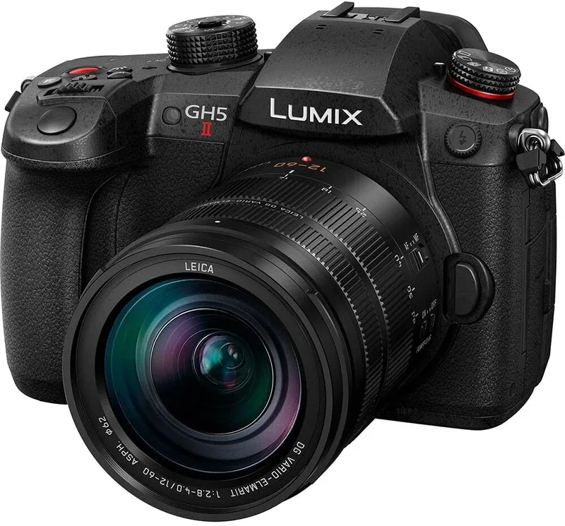 Panasonic ▫️ Lumix DC-GH5M2LE - Câmara EVIL com objetiva LEICA 12-60 mm/F4 (20 MP, 4K, estabilização dupla, proteção contra o frio, poeiras e salpicos de água), cor: preto