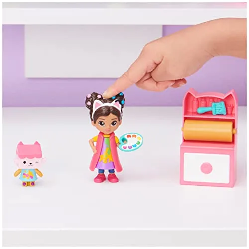 DREAMWORKS GABBY'S DOLLHOUSE ▫️ A CASA DE BONECAS DA Gabby - Estúdio de Arte - Estúdio de Arte da Casa das Bonecas da Gabby com 2 bonecas, 2 acessórios, 1 caixa surpresa e um móvel - 6062025 - Brinquedos para crianças a partir dos 3 anos 5
