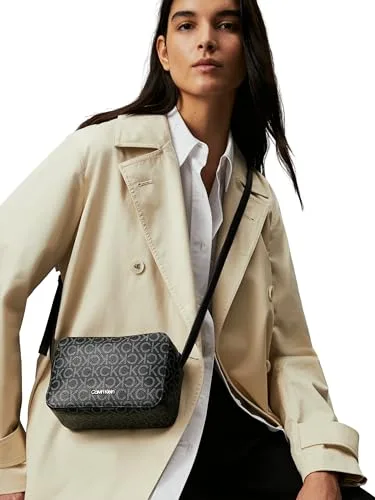 Calvin Klein ▫️ Mulher Bolsa a tiracolo CK Must Camera Bag Mono Pequena, Tamanho Único 3