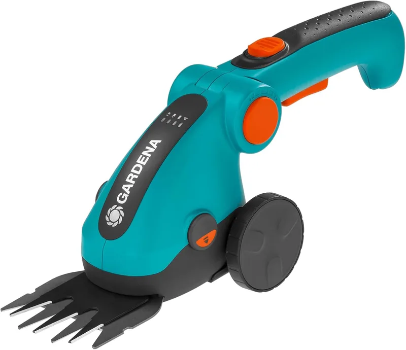 Gardena ▫️ Conjunto de tesouras para relva a bateria ComfortCut Li : Tesouras para relva, cabo telescópico com rodas, cabo ergonómico e flexível com indicador de bateria, lâminas removíveis (9889-20)