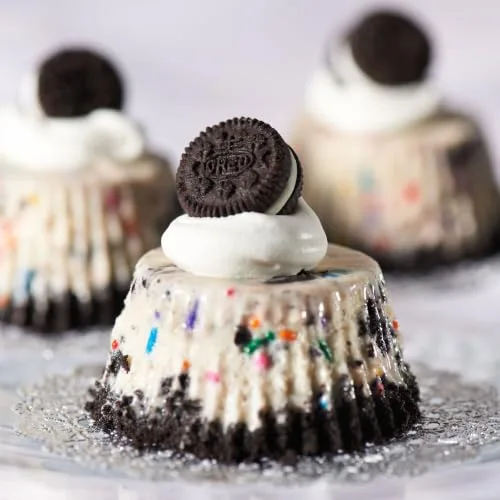 Oreo ▫️ Mini Bolachas de Cacau Recheadas com Creme de Baunilha, as suas bolachas clássicas na versão mini, embalagem com 20 saquinhos individuais, 40 g 6