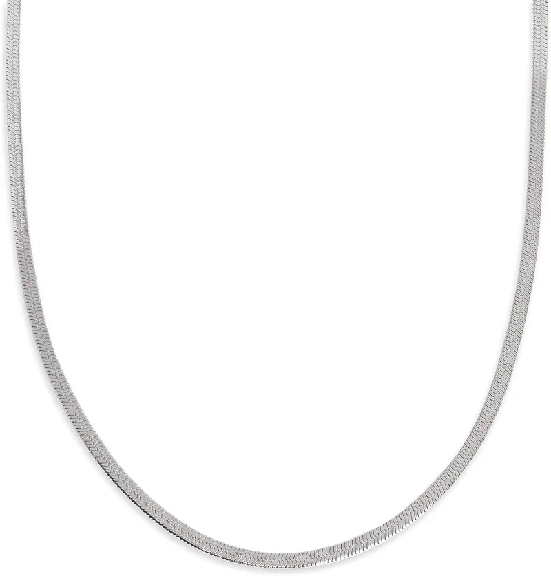 SINGULARU ▫️ Colar Lisse S. Em aço inoxidável ou em aço inoxidável com banho de ouro de 18 quilates. Corrente plana de tamanho único (40 cm) com extensor. Joias para mulher