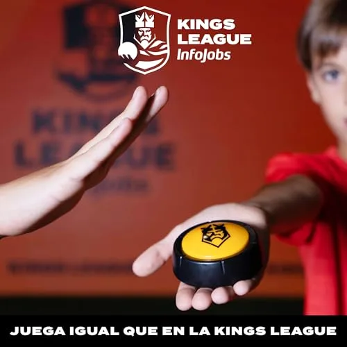 IMC Toys ▫️ Jogo Oficial da Kings League – Jogo de Futebol que recria um jogo real da Kings League. Inclui bola, cartas e botão. PARA MENINOS E MENINAS com mais de 6 anos 5