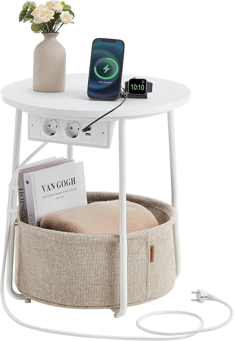 VASAGLE ▫️ Coleção LILEA - Mesa auxiliar, mesa lateral redonda com tomadas, cesto de tecido, espaçosa, mesa de cabeceira, estilo moderno, branco mate e castanho camelo LET228W02