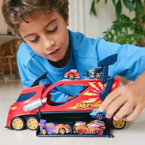 T-Racers ▫️ Mix ´N Race Thunder Truck – Camião lançador com 3 funções num só. Inclui 1 veículo T-Racer Mix ´N Race exclusivo, área para montar veículos, mecanismo de lançamento e espaço para 7 carros 3