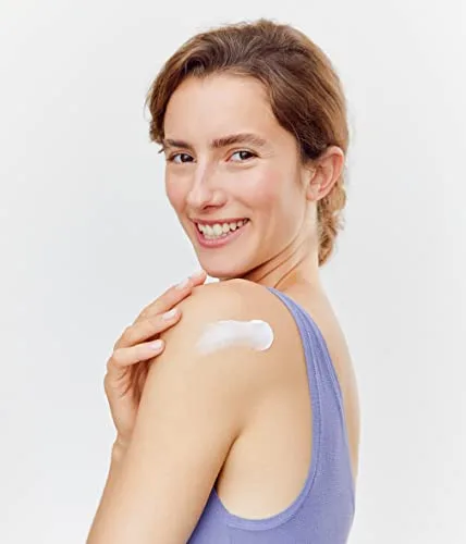 NIVEA ▫️ Soft (1 x 375 ml), creme multiusos com óleo de jojoba e vitamina E, creme hidratante intensivo para o cuidado da pele do rosto, corpo e mãos, sem parabenos (Embalagem de 4) 6