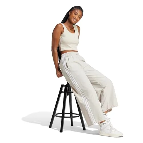 adidas ▫️ Calças Essentials Lifestyle Woven Parachute 3 Bandas para mulher 7