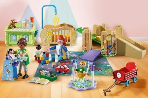 PLAYMOBIL ▫️ MyLife Promo Pack 71649 Conjunto para a Primeira Infância, incluindo cinco figuras, uma torre de jogos, um escorrega e muitos acessórios adoráveis; brinquedos para meninos e meninas a partir dos 4 anos 3