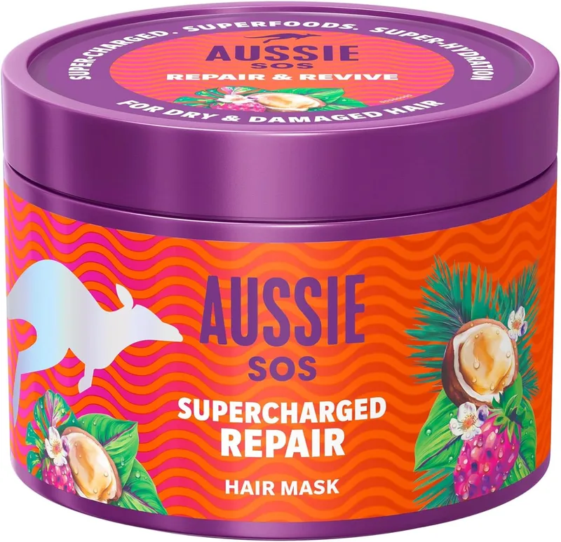 Aussie ▫️ SOS Supercharged Repair Hair Mask 500ml Para Cabelos Secos e Danificados. Ajuda a reparar e a proteger o cabelo danificado, deixando-o macio, suave e hidratado durante 100 horas. Fórmula Vegana