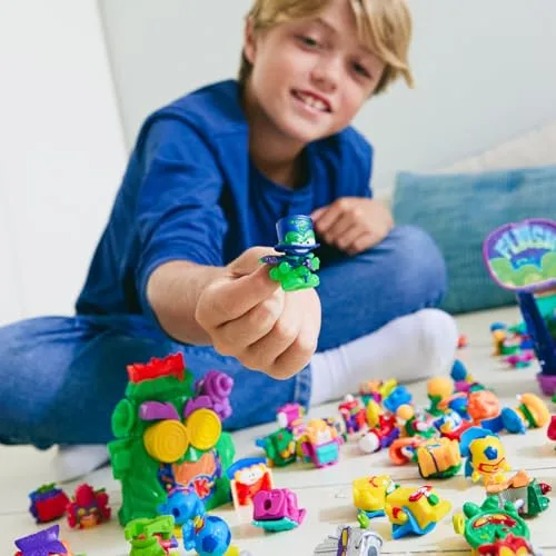 SUPERTHINGS RIVALS OF KABOOM ▫️ SUPERTHINGS KAZOOM Power Battle – Embalagem de 10. Contém 10 SuperThings (inclui 1 figura surpresa e 1 capitão dourado). Embalagem 1 de 2 3