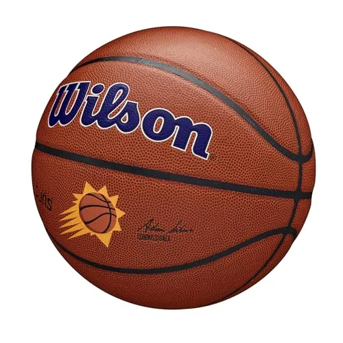 Wilson ▫️ Bola de basquetebol NBA Team Alliance, com superfície «Pure Feel» e tecnologia «Double Depth», com estabilidade de ar melhorada, cor: castanho, tamanho: 7 3