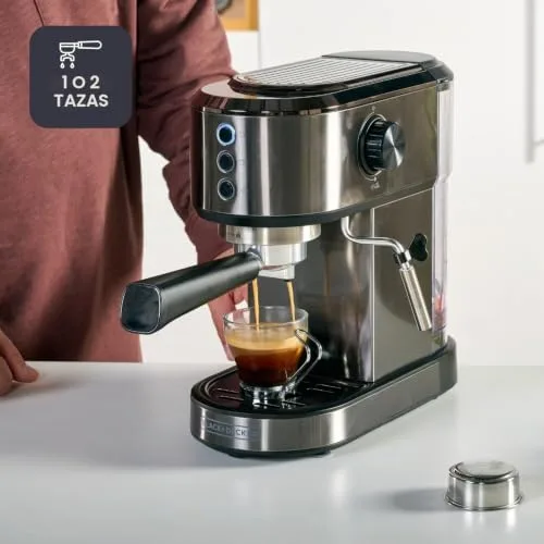 Black+Decker ▫️ Máquina de café expresso BXCO1350E | 1350 W | 20 bar | Sistema Thermoblock | Filtros para 1 e 2 chávenas | Bico de vapor orientável | Reservatório removível de 1 L | Aquecedorde chávenas e tabuleiro coletor de gotas 4