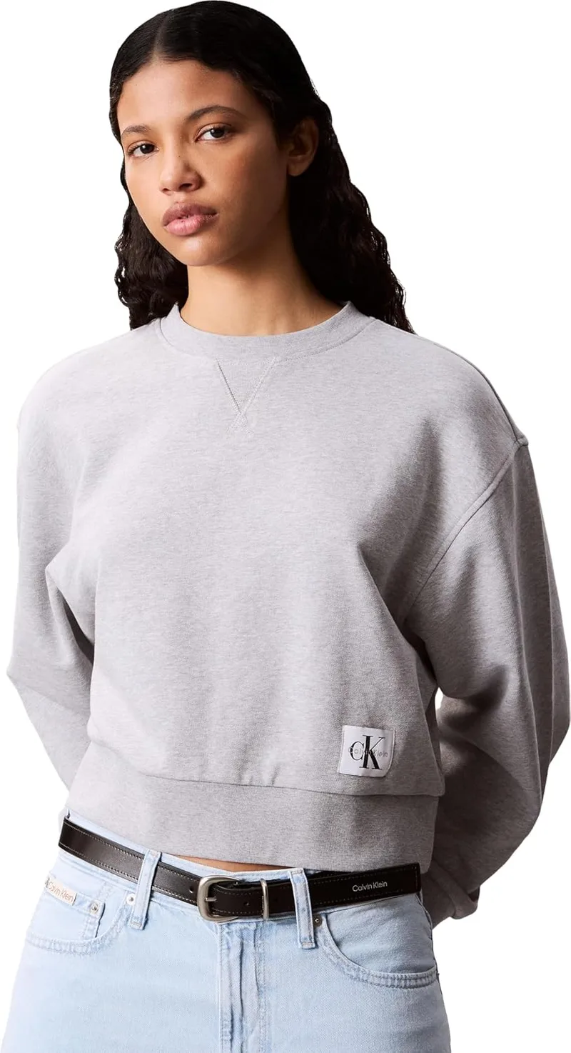 Calvin Klein ▫️ Camisola de senhora com logótipo em forma de emblema, corte curto