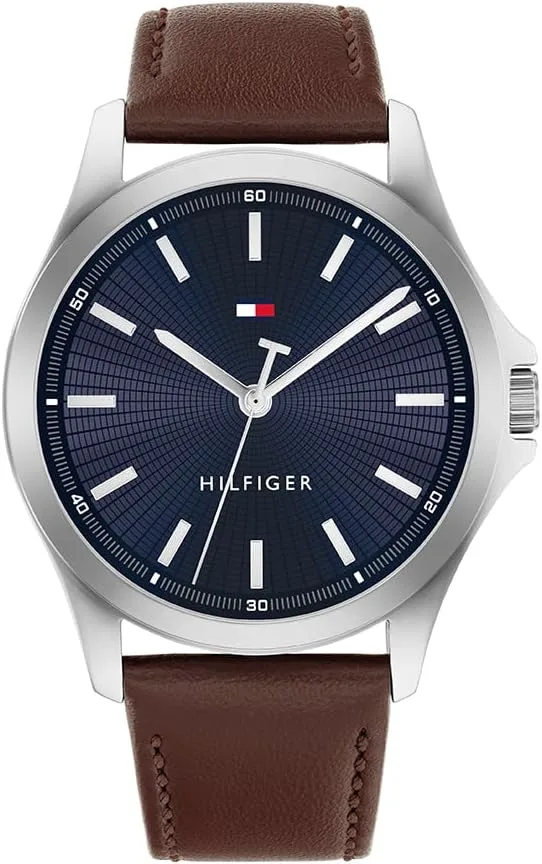Relógio de três ponteiros com movimento de quartzo Tommy Hilfiger para homem com bracelete em aço inoxidável ou em pele