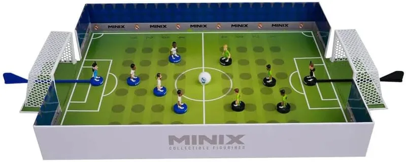 BANDAI ▫️ Minix Collectible Figurines, Conjunto de futebol do Real Madrid, Conjunto com 5 jogadores, Recria os melhores momentos do futebol, Ideia de presente para crianças e adultos, Fãs de futebol (MN17386)