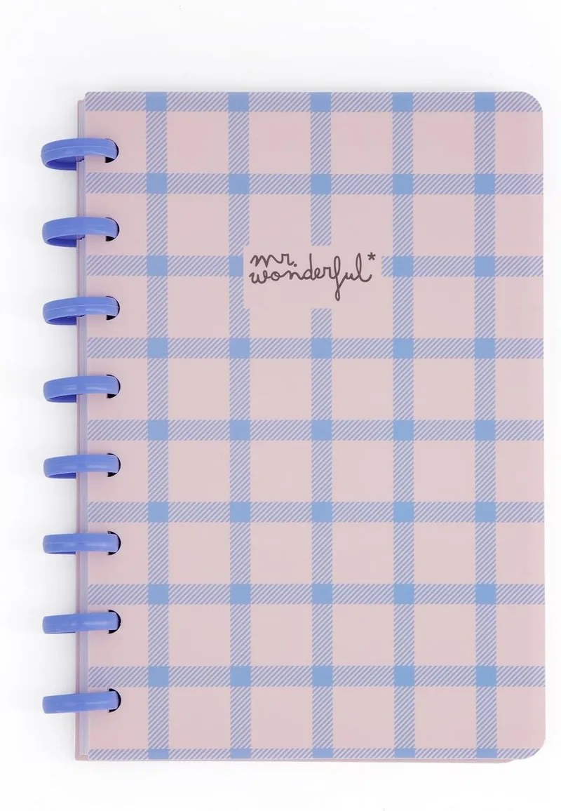 Mr. Wonderful ▫️ Caderno A5 - Quadrados azuis e rosa - Com capa de plástico com um bonito padrão - Com 160 páginas pautadas
