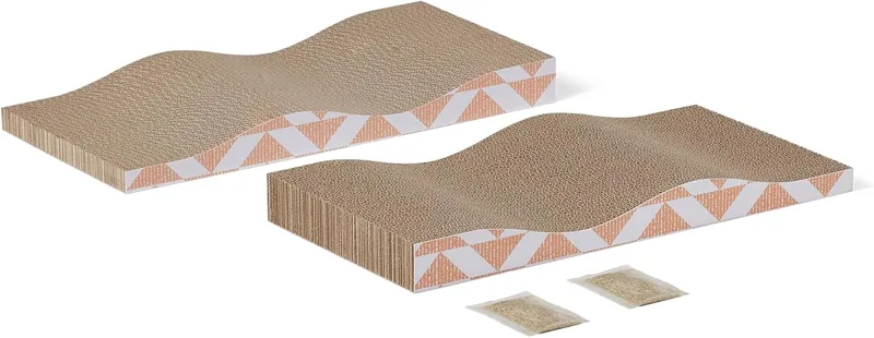 Amazon Basics ▫️ Arranhador para gatos, Arranhador para gatos de interior com erva-dos-gatos, uma única camada com curva, 41,9 x 20,6 x 4,1 cm, embalagem de 2