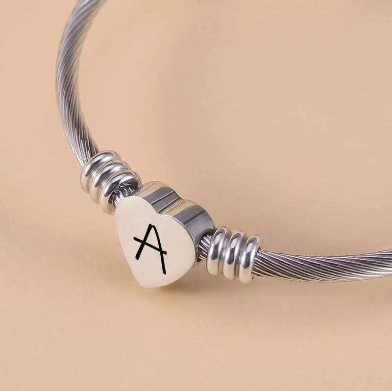 Suonie ▫️ Prata, Amor, Coração, 26, Inicial do Alfabeto A-Z, Pulseira, Joalharia, Presente, Ajustável, Para a Filha, o Filho, as Irmãs, os Amigos, a Mãe, o Colega, o Amante, Aniversário, Natal 2
