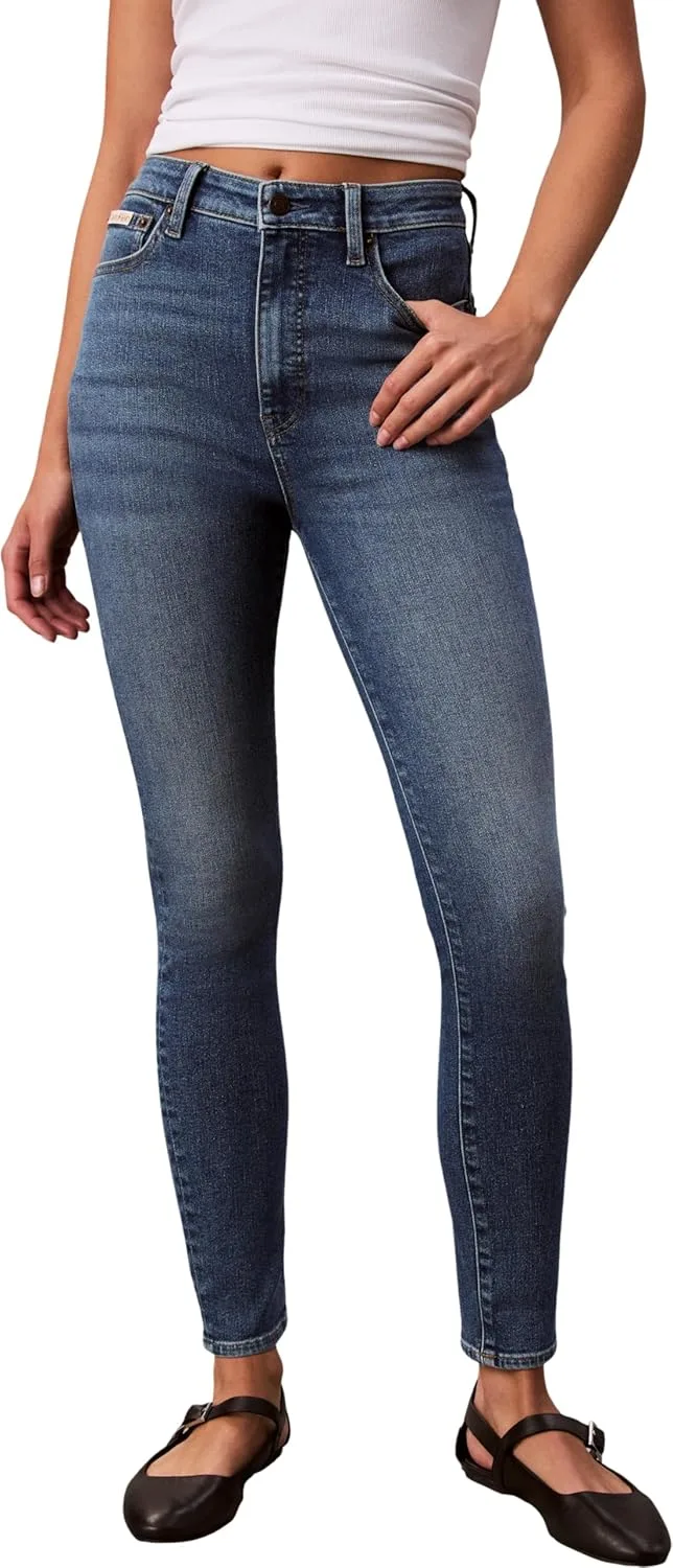 Calvin Klein ▫️ Jeans para Mulher