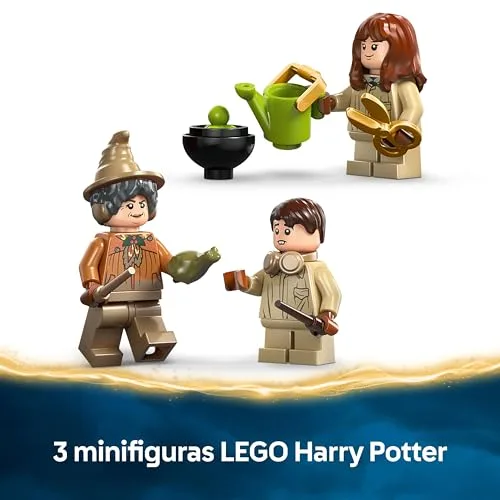 LEGO ▫️ Harry Potter Castelo de Hogwarts: Aula de Herbologia - Minifiguras de Neville Longbottom, Hermione Granger e Prof. Sprout - 3 Mandrágoras de Brinquedo - Presente para meninas e meninos a partir dos 8 anos 76445 6