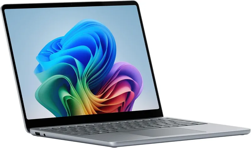 Microsoft ▫️ Surface Laptop | Copilot+ PC | Ecrã tátil LCD de 13'' | Snapdragon X Plus | 16GB RAM | 512GB Armazenamento | Último modelo | Oceano