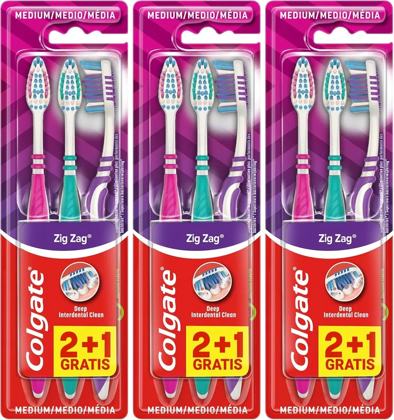 Colgate ▫️ Escova de dentes ZigZag, dureza média, embalagem de 3 unidades, limpeza interdental profunda, limpador de língua, elimina as bactérias responsáveis pelo mau hálito, conforto e suavidade para as gengivas