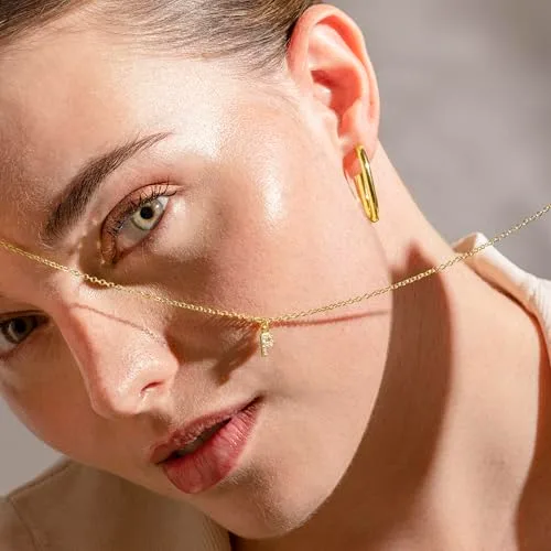 LUXENTER ▫️ Brincos Madya para Mulher | Brincos de argola com acabamento em ouro amarelo de 18K | Liga metálica | Design minimalista e elegante | Diâmetro 14,5 mm | Altura 25 mm | Joalharia para Mulher 5