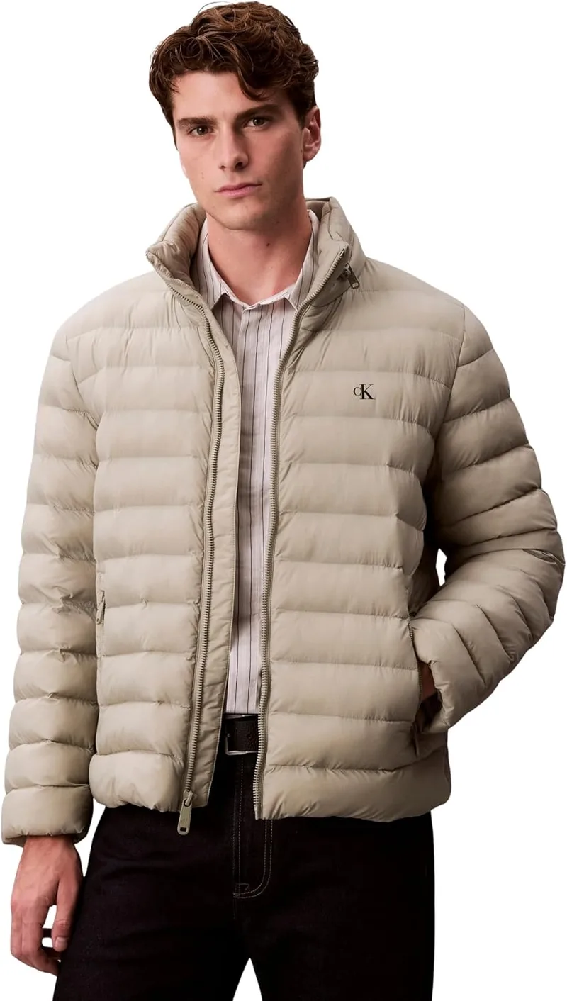 Calvin Klein ▫️ Casaco acolchoado para homem em nylon com capuz